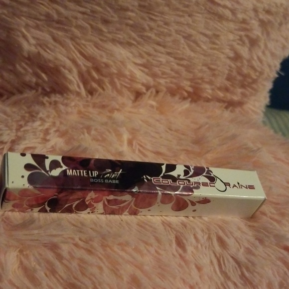 Coloured Raine Boss Babe - Picture 2 of 3